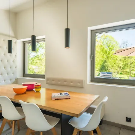 Holiday home Modern With Indoor Swimming Pool, In The Middle Of The Noiseaux Nature