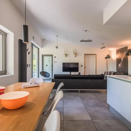 Modern With Indoor Swimming Pool, In The Middle Of The Noiseaux Nature Holiday home
